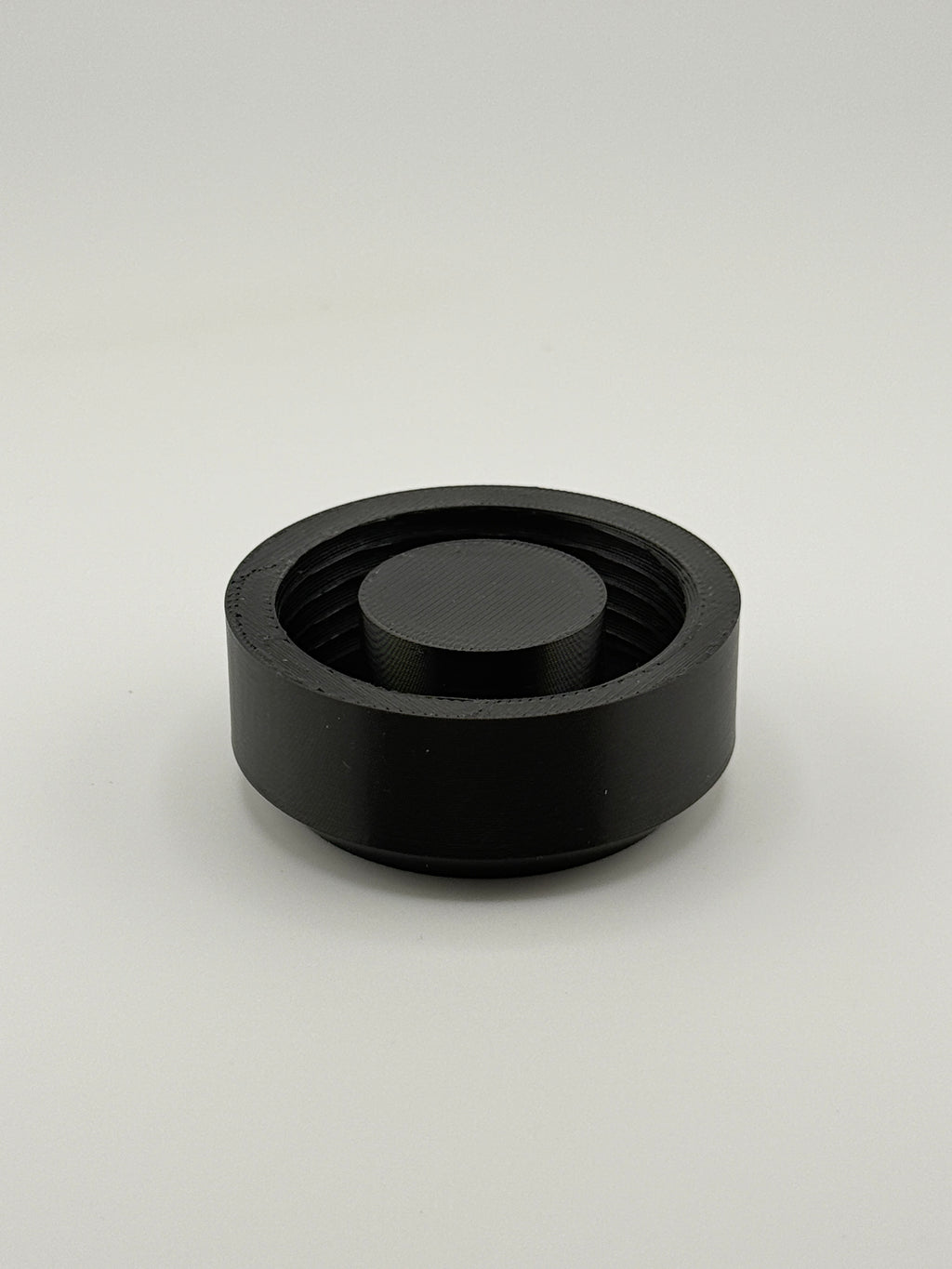 TrackMount XL – A Tracker Holder for 1" Canes – Fits AirTag, Tile Sticker & Moto Tag