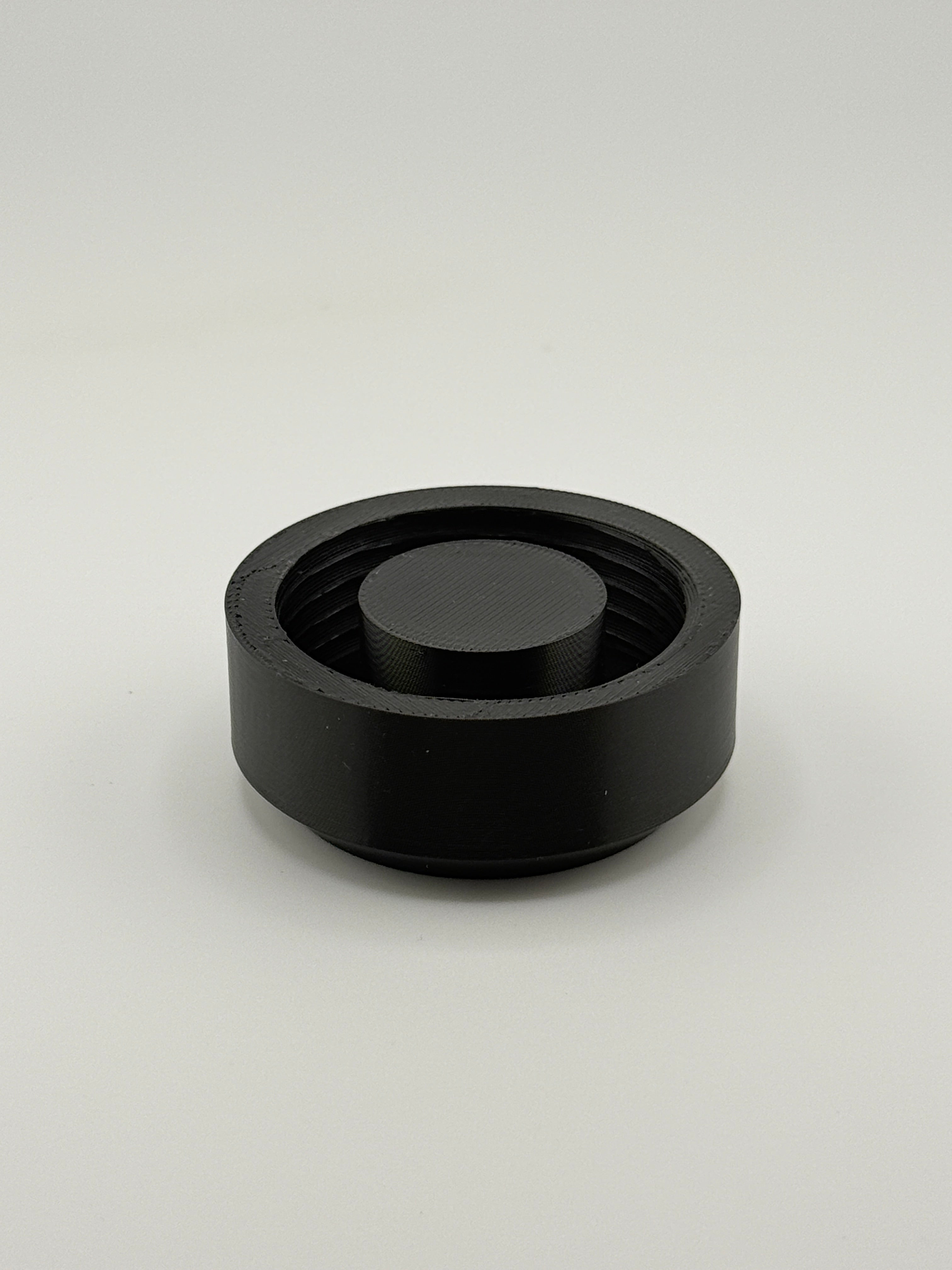 TrackMount XL – A Tracker Holder for 1" Canes – Fits AirTag, Tile Sticker & Moto Tag